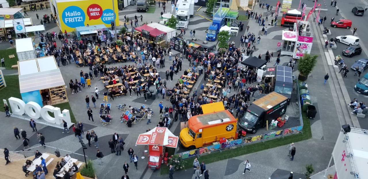 Regiane Romano marca presença na CEBIT 2018, evento alemão com foco em tecnologia e inovação